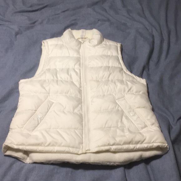 White vest - Picture 3 of 5